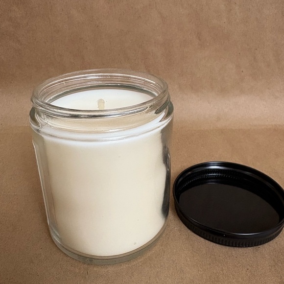Bath And & Body Works White Barn Apricot And Green Fig 7oz Single Wick Candle - Picture 2 of 3